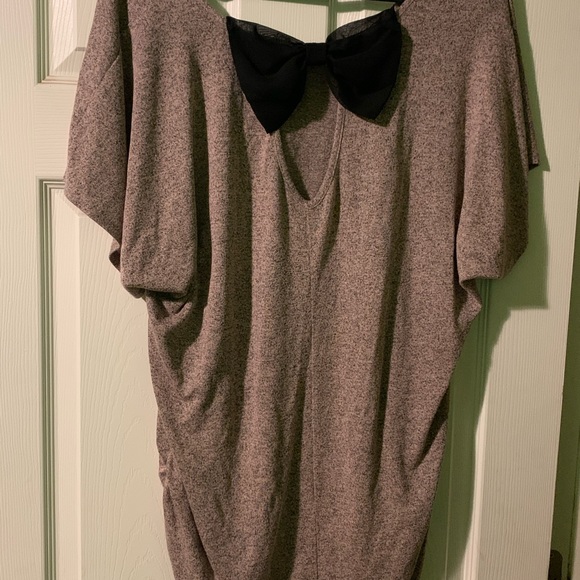 Brand New Bow In Back Top - Picture 3 of 5